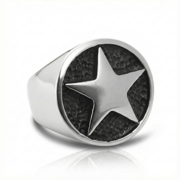 GUARDIAN STAR SIGNET Ring - Titanium signet ring with polished star on textured field