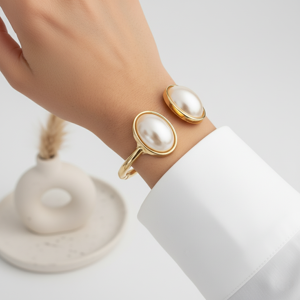 Pearl Embrace Cuff