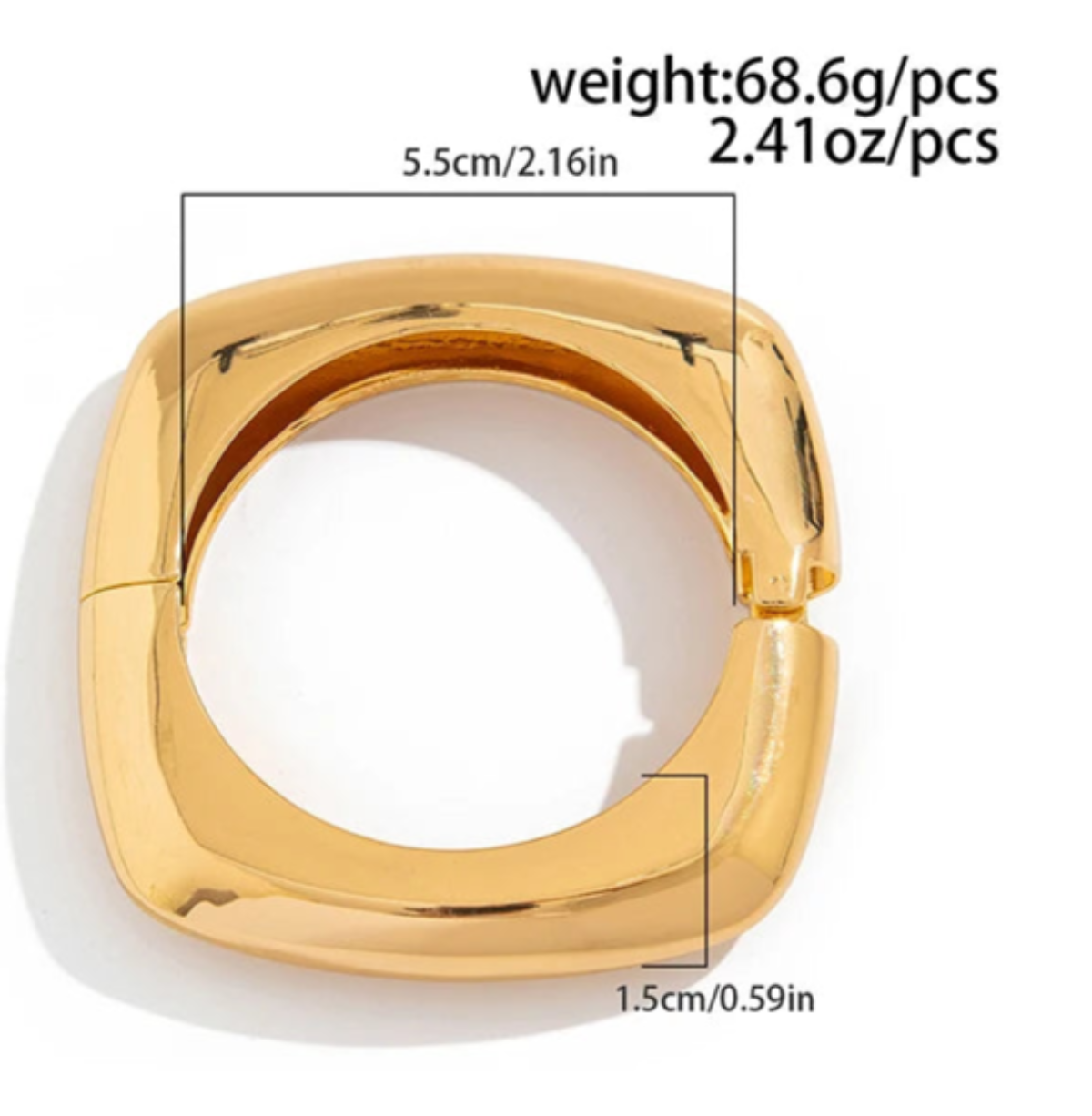 Gold bangel earring with measurements on a white background