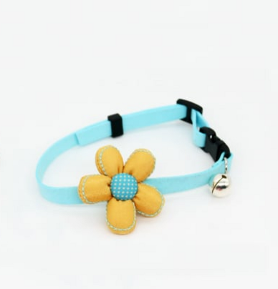 Chic Floral Bell Collar for Pets