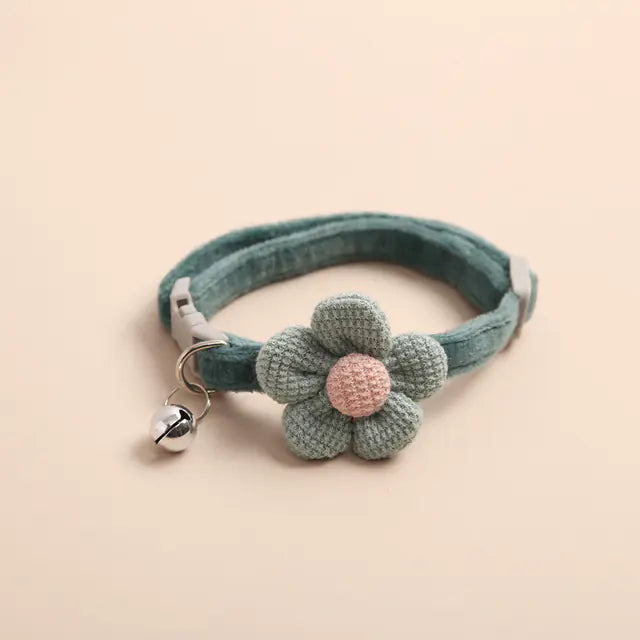 Chic Flower Bell Cat Collar